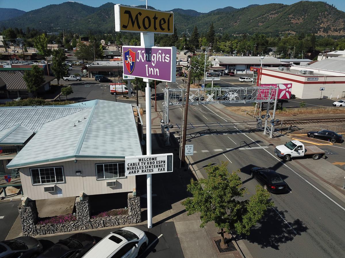 Knights Inn Motel Grants Pass Dış mekan fotoğraf